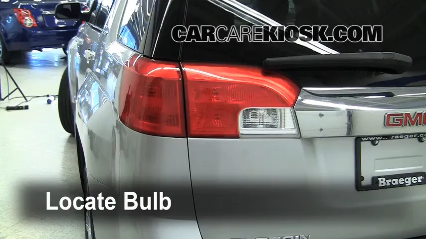 2010 GMC Terrain SLT 3.0L V6 Lights Reverse Light (replace bulb)